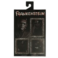 NECA Universal Monsters Ultimate Frankensteins Monster (schwarz / weiß) - MISB