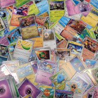 Pokemon TCG - 100 deutsche Karten inkl. Holos + Pokemon...